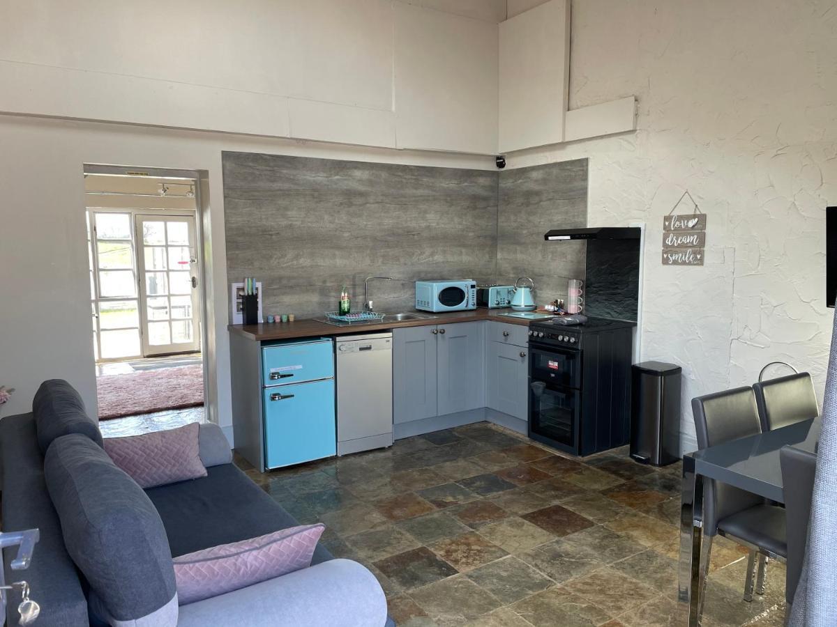 Dwylig Isa Holiday Cottages Rhuddlan Exteriör bild
