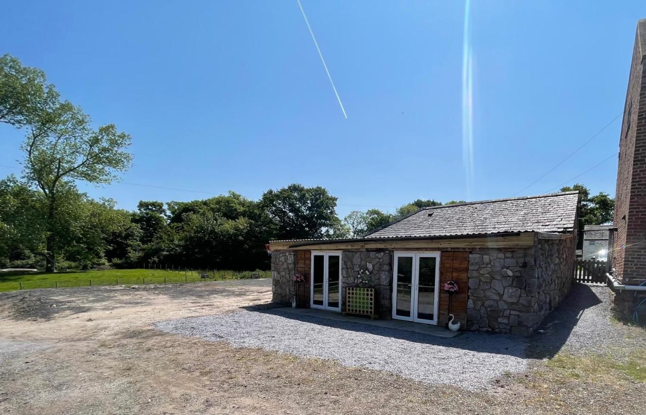 Dwylig Isa Holiday Cottages Rhuddlan Exteriör bild