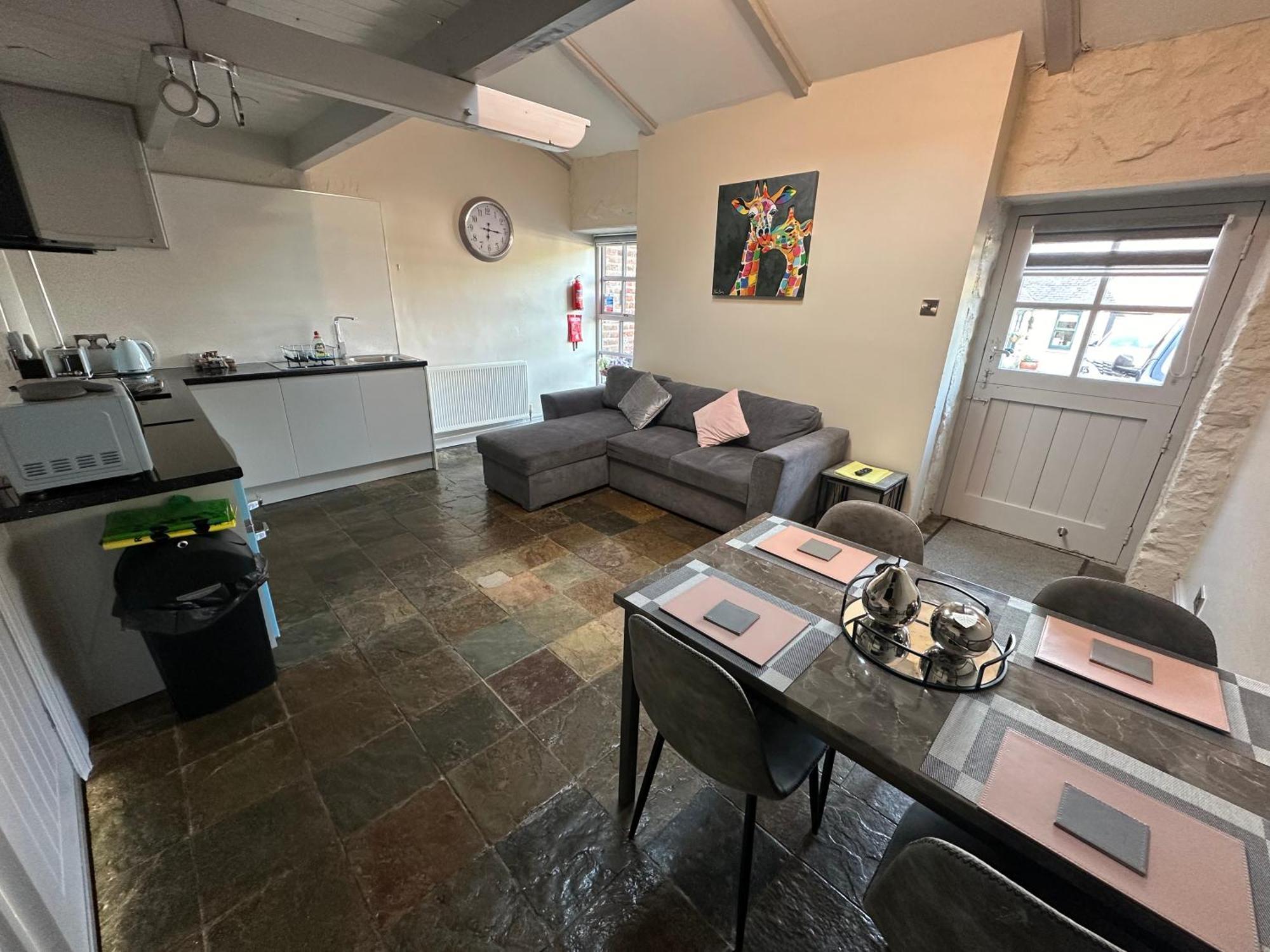 Dwylig Isa Holiday Cottages Rhuddlan Rum bild