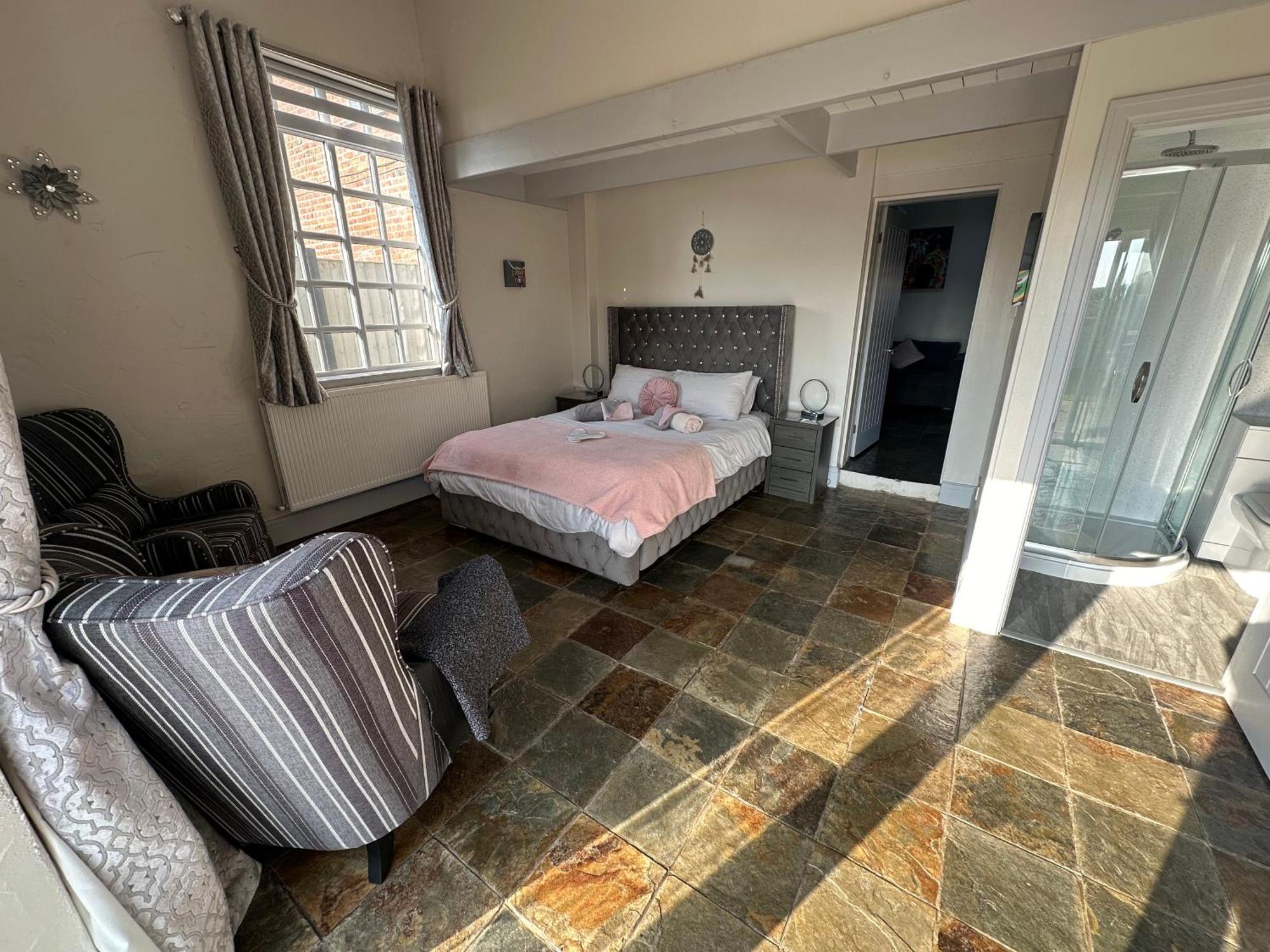 Dwylig Isa Holiday Cottages Rhuddlan Rum bild