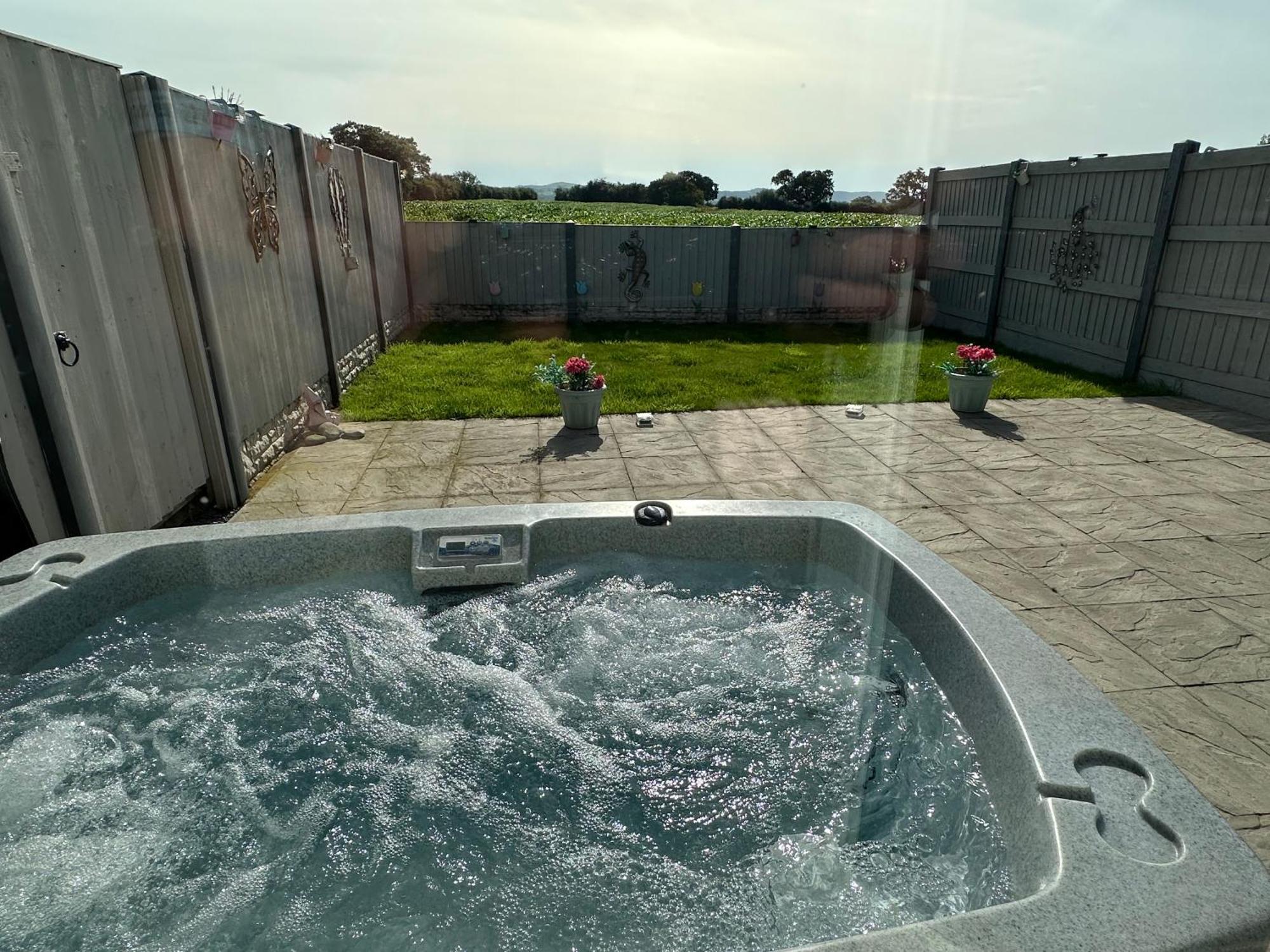 Dwylig Isa Holiday Cottages Rhuddlan Exteriör bild